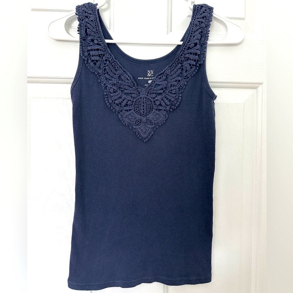 New York & Company Crochet Detail Tank Top - XS